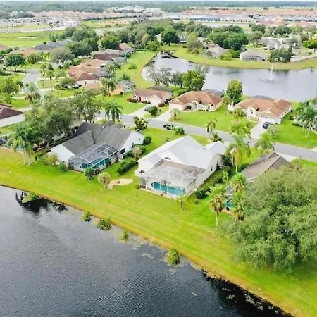 Beautiful Waterfront Home With Heated Pool And Game Room Davenport Exterior photo