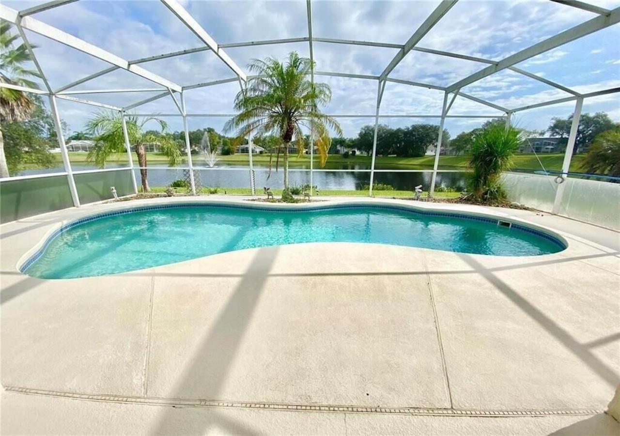 Holiday home Beautiful Waterfront With Heated Pool And Game Davenport