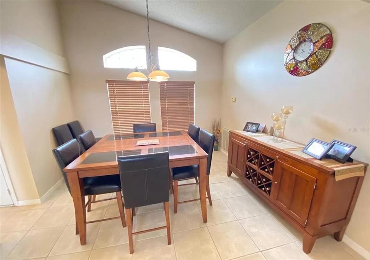 Beautiful Waterfront With Heated Pool And Game *